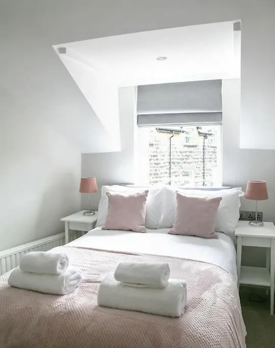 St Magnus House, Fabulous Harrogate Town House Villa