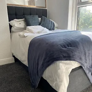 4 Bedroom House In Town Centre Holiday home